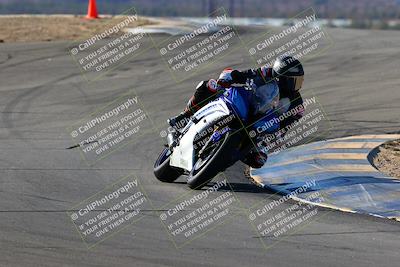 media/Jan-09-2022-SoCal Trackdays (Sun) [[2b1fec8404]]/Turns 9 and 8 (920am)/